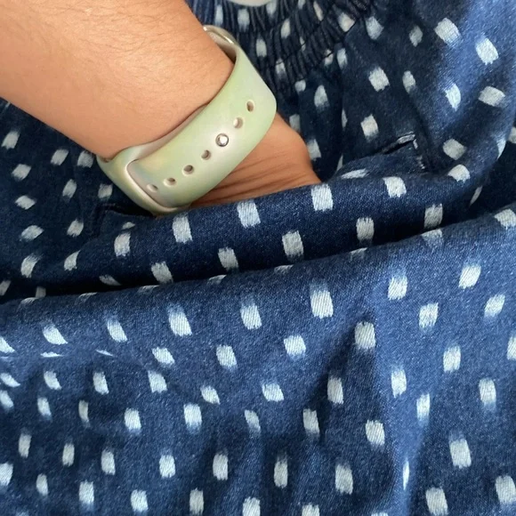 Old Navy navy blue white dotted print shorts - Picture 9 of 17